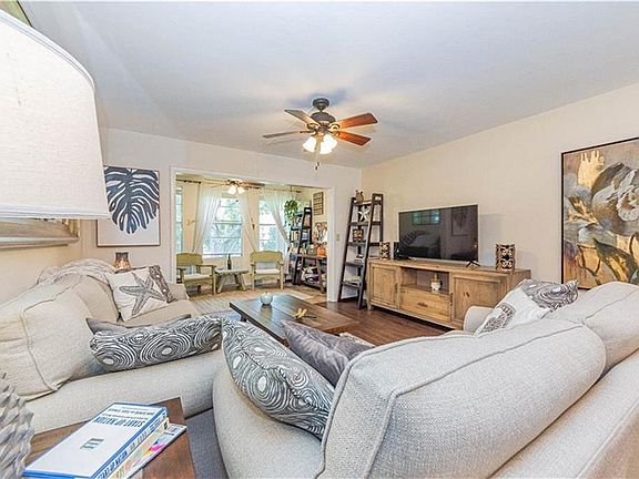 2nd image of 677 Royal Palm Blvd APT 8