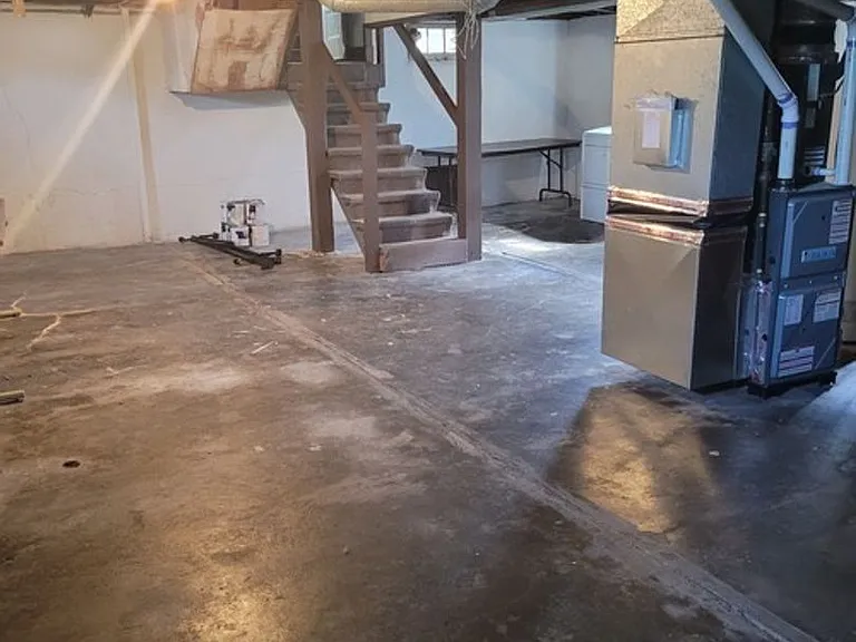 1023 Bell St — Photo 11