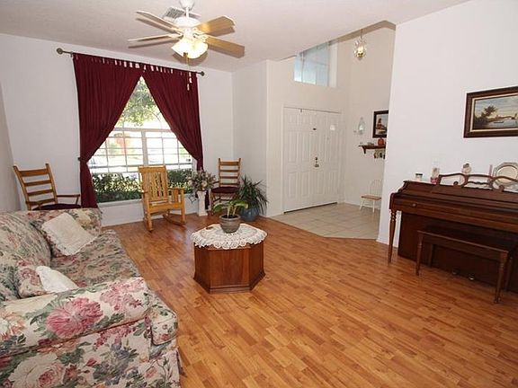 4th image of 14514 Saint Georges Hill Dr