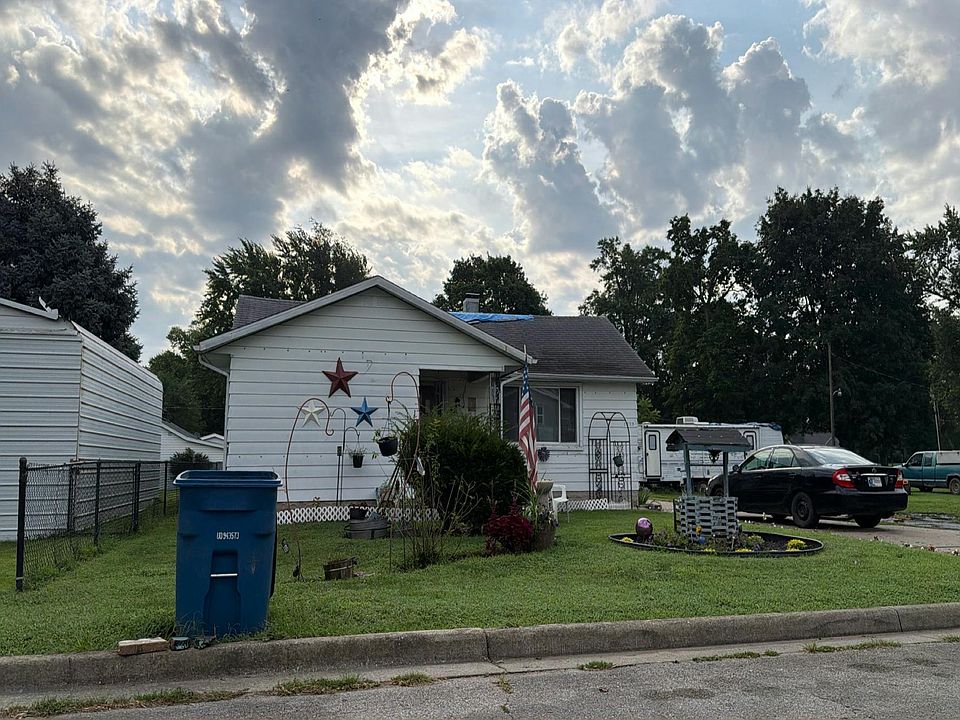 1st image of 2039 N 31st St