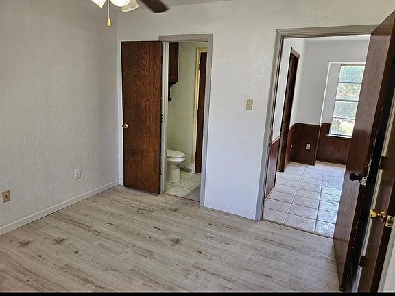 5th image of 2513 N Glenbrook Dr