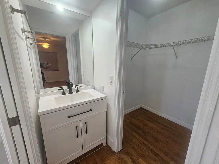 5989 Hillyer Ct — Photo 14