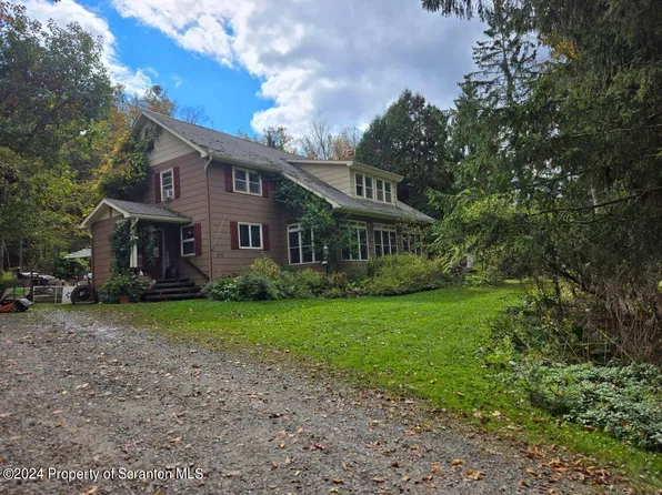 375 Little Elk Lake Rd, Montrose, PA 18801