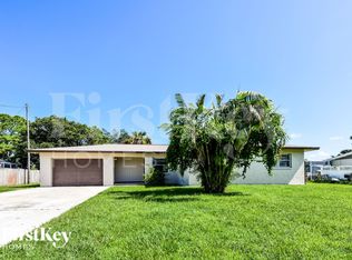 656 Canal Dr, North Fort Myers, FL 33903