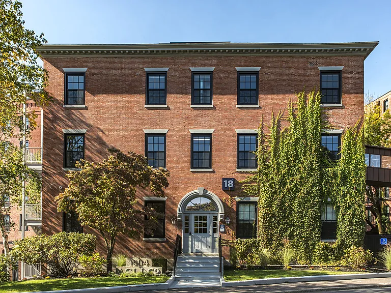 Leasing Office Entrance