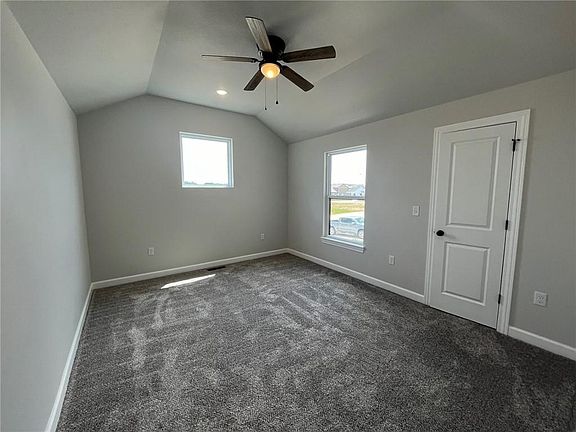 5th image of 356 A Southeast Rd #85