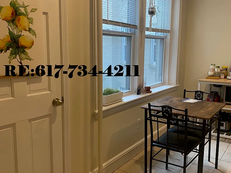 220 Jamaicaway — Photo 4