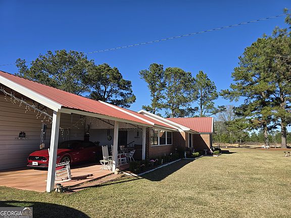 4th image of 479 Mitchell Loop