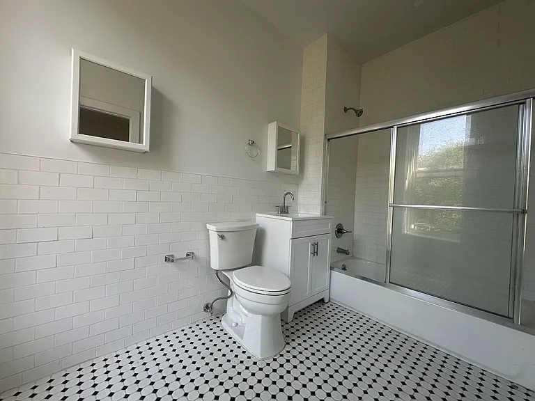 489 Putnam Ave #3A — Photo 4