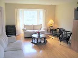 2nd image of 19 Cambridge Dr