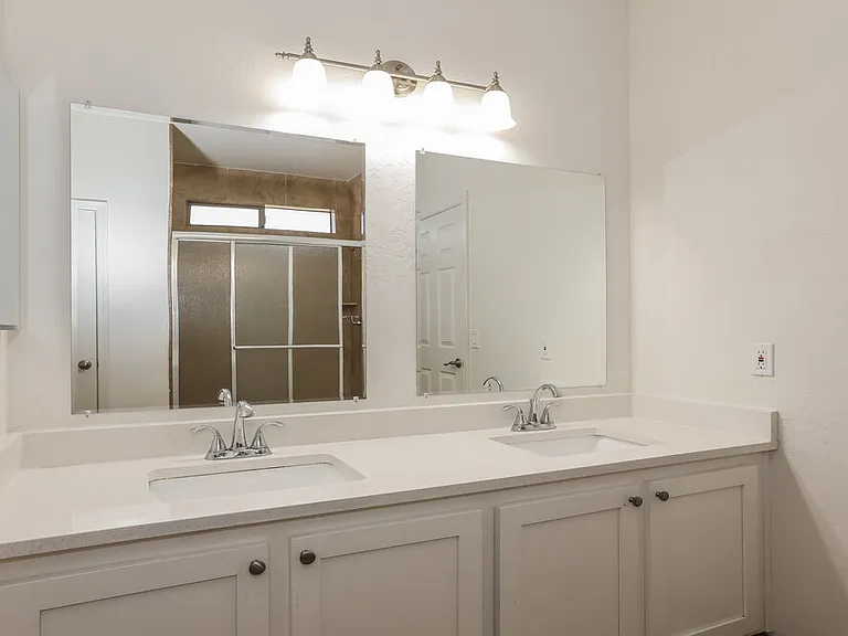 3014 W Donner Dr — Photo 12