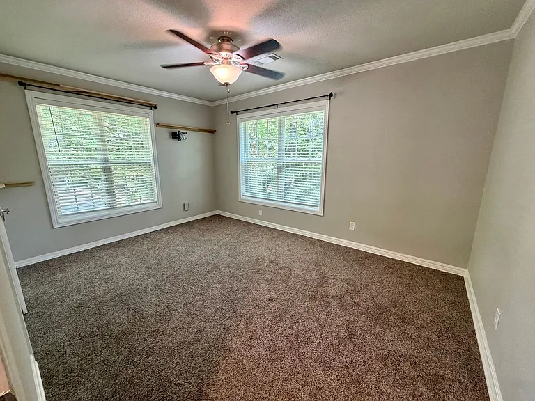 2120 Garner Ln — Photo 35