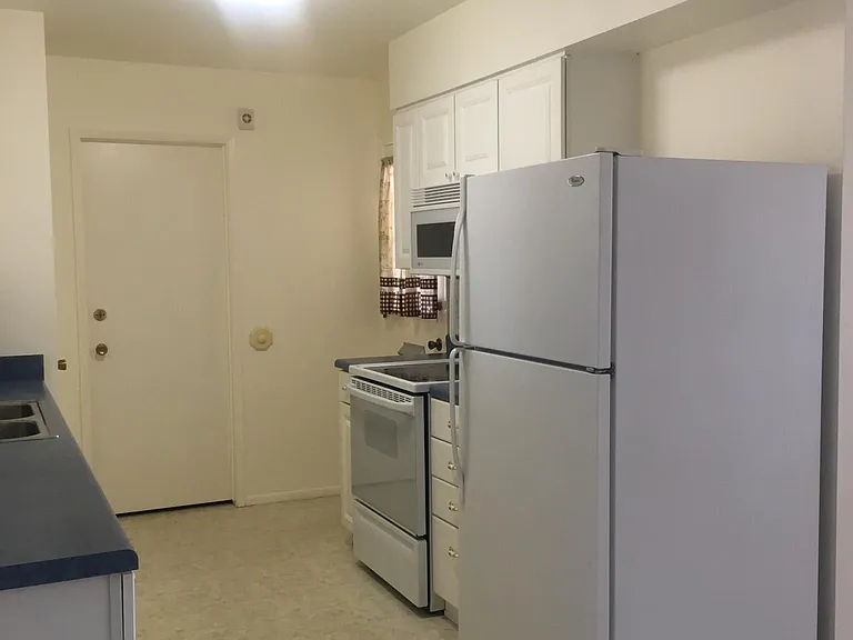 10119 W Deanne Dr — Photo 6