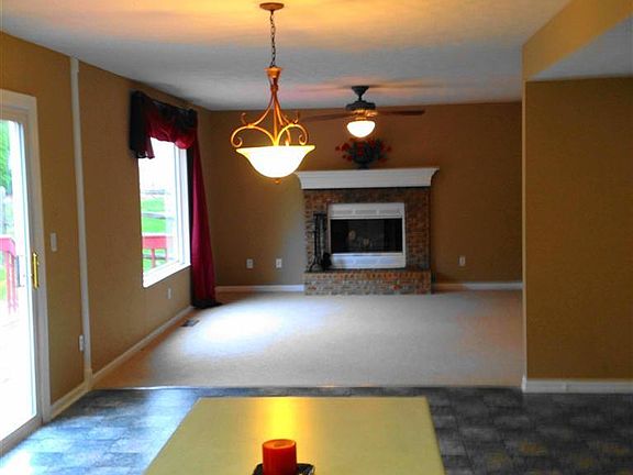 2nd image of 6759 Autumn Glen Dr