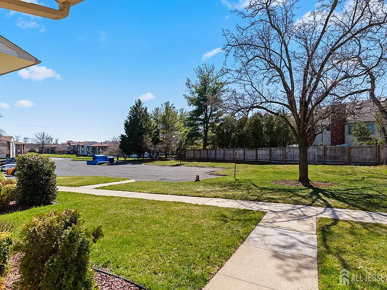 1807 Muriel Ct — Photo 11