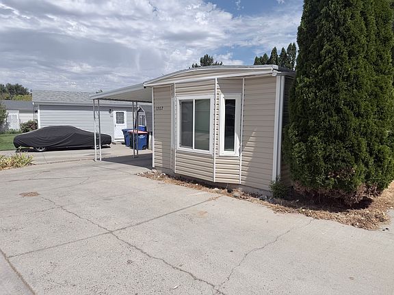 3rd image of 1207 Twin Villa Loop
