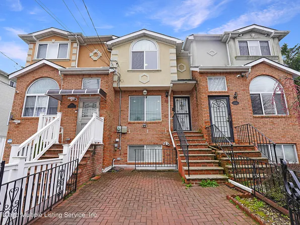 134 E Cuba Ave #B, Staten Island, NY 10306