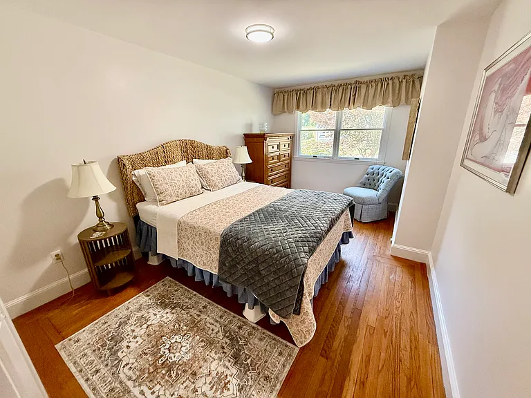 8 McCormick Rd — Photo 15