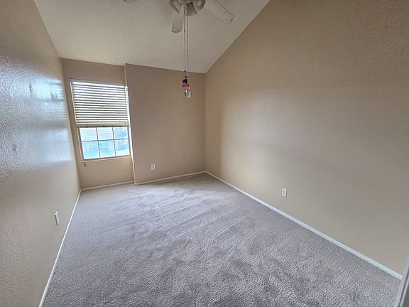5th image of 9724 Caldaro St