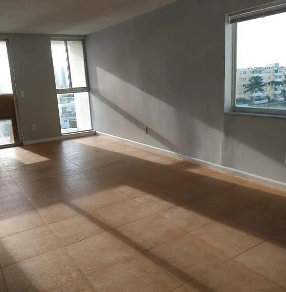 8001 Crespi Blvd #5C — Photo 8