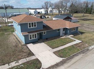 607 3rd St NW, Buffalo Center, IA 50424
