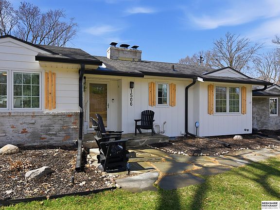 2nd image of 1506 S 118th St