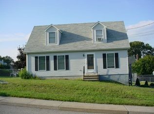 6 Jefferson Dr, Groton, CT 06340