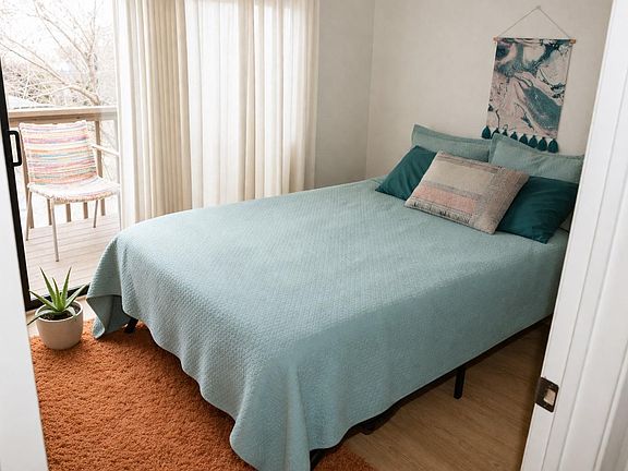 3rd image of 2815 Rio Grande St APT 210