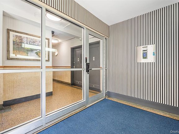 4th image of 230 Pelham Road #4N