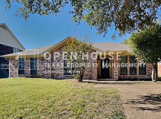 6917 Wickliff Trl, Plano, TX 75023