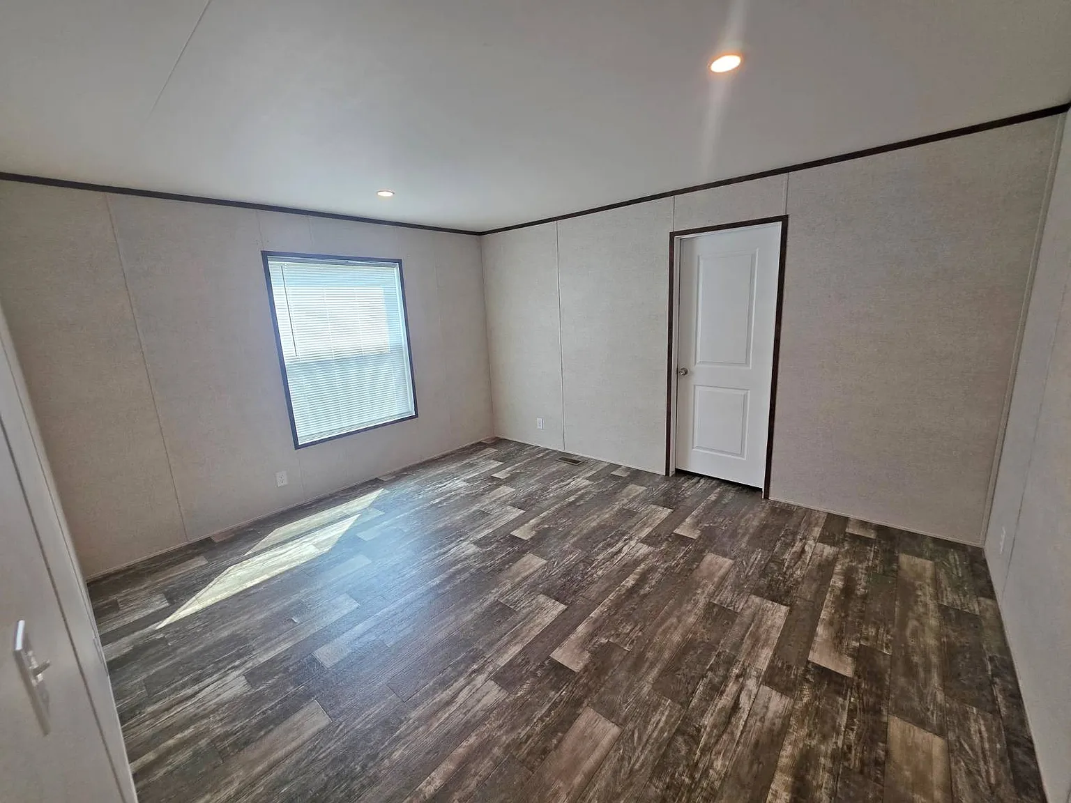 3 bed, 2.0 bath, 1140 sqft, $1,150 — Photo 3