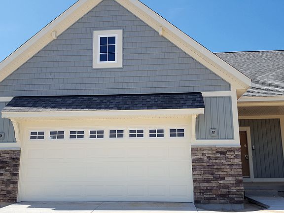 2nd image of 5607 Sheba Dr NE