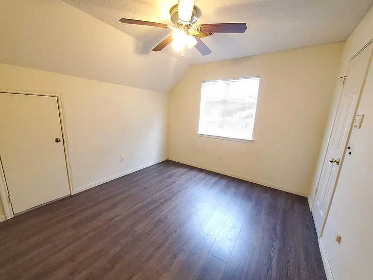 21435 Park Mill Ln — Photo 12
