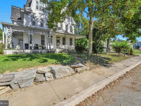 25 Froelich Ave, Mountville, PA 17554