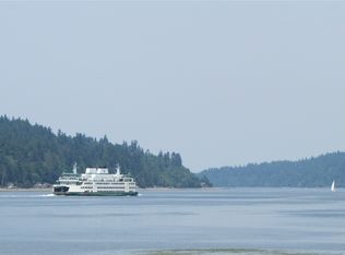 1273 Beach Dr E, Port Orchard, WA 98366