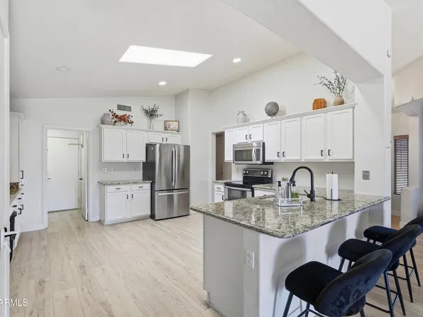 8711 E NIDO Avenue, Mesa, AZ 85209