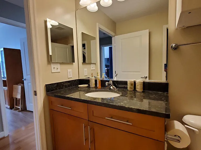 155 Potomac Psge #908 — Photo 30