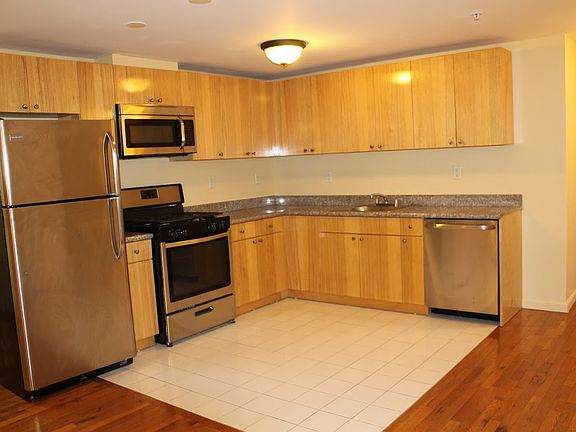 2nd image of 12 Brooklyn Ave #A