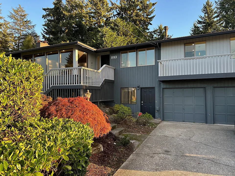 1013 S 295th Pl