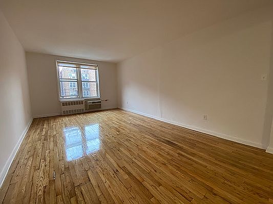 3rd image of 142-11 41st Ave #5B