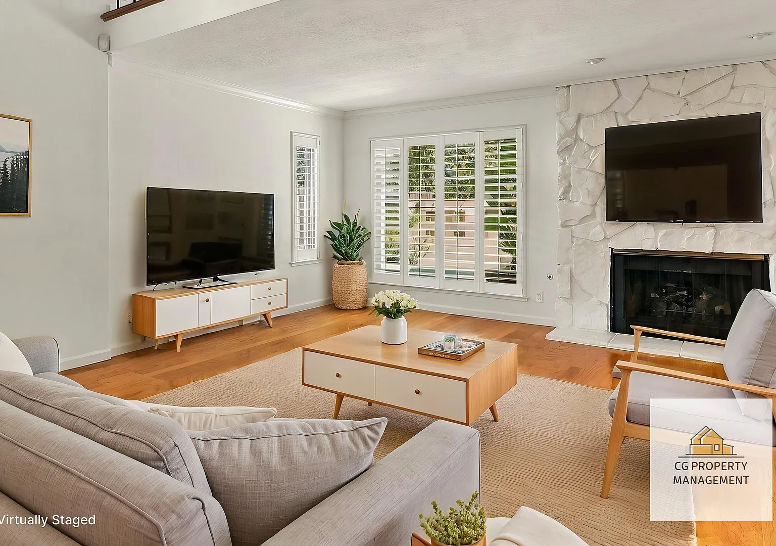 Remodeled Rinconada Hills 3BD + Loft | Pool Steps Away | Top Schools — Photo 2