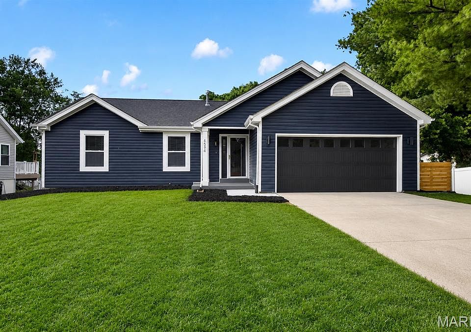 1st image of 4594 Clearbrook Dr