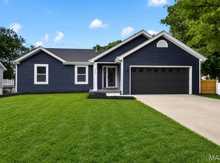 4594 Clearbrook Dr, Saint Charles, MO 63304