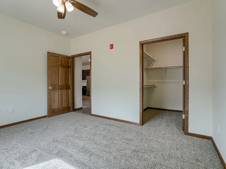 Wilderness Hills South Apartments — Photo 24