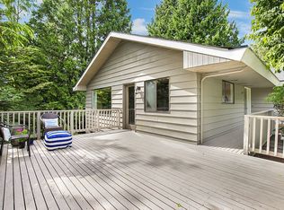 11015 39th Ave NE, Seattle, WA 98125