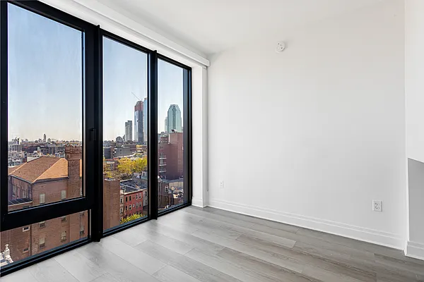 Rented by Charney Real Estate LLC | media 18