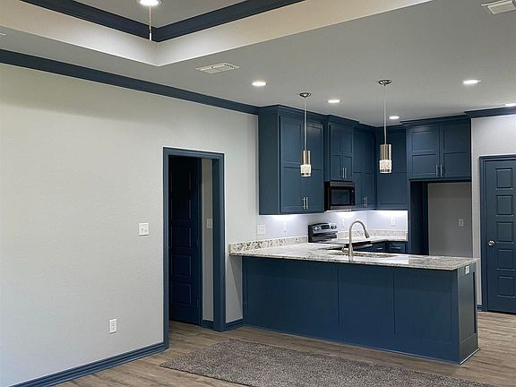 5th image of 2615 Glass Ave