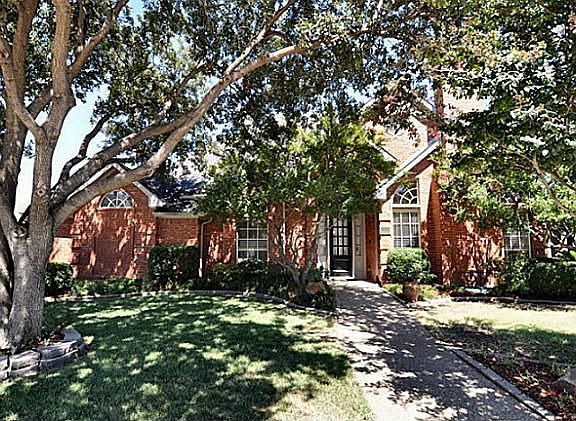 2nd image of 4521 Waterford Dr