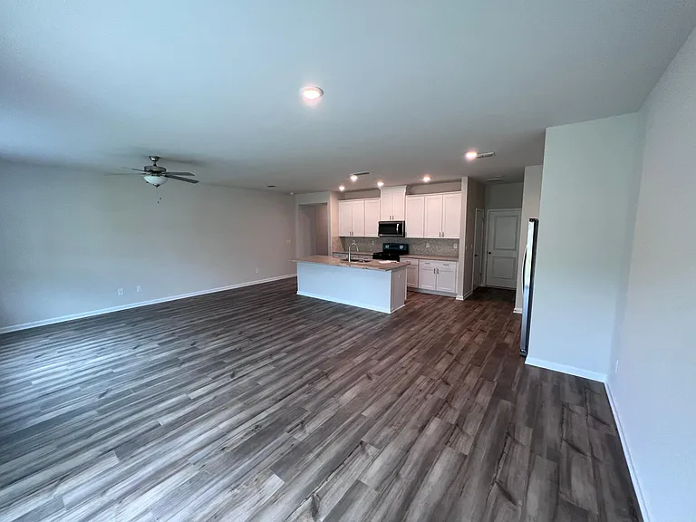 830 Sunny Lake Dr — Photo 3