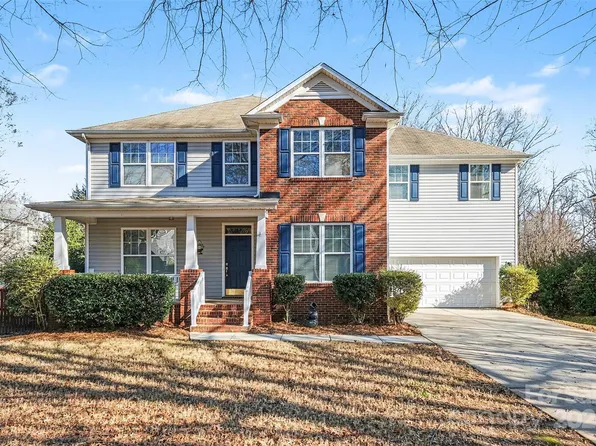 6213 Colonial Garden Dr, Huntersville, NC 28078